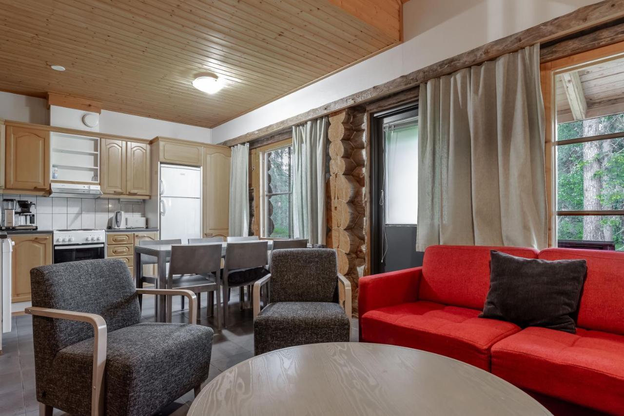 Holiday Club Yllaes Apartments And Cottages Akaslompolo Bagian luar foto