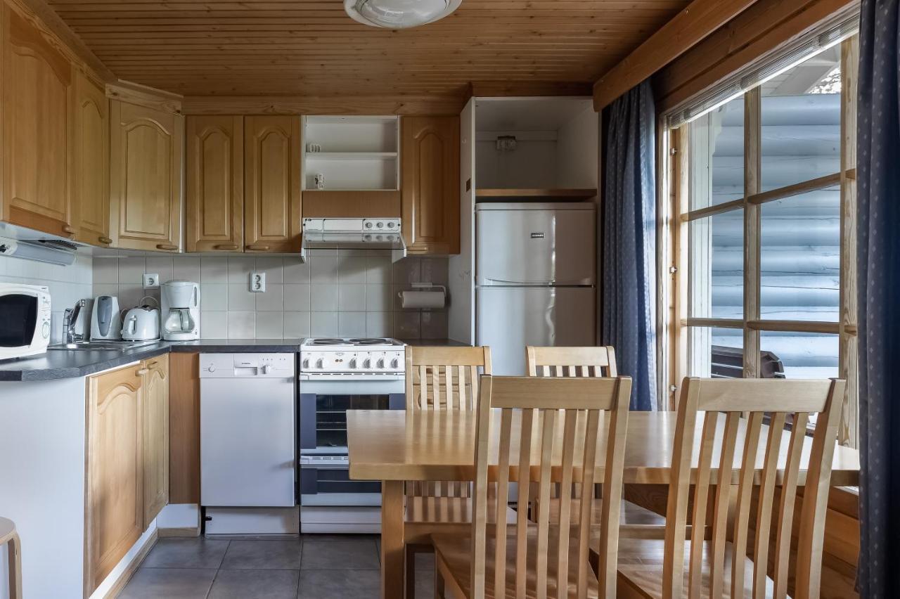 Holiday Club Yllaes Apartments And Cottages Akaslompolo Bagian luar foto