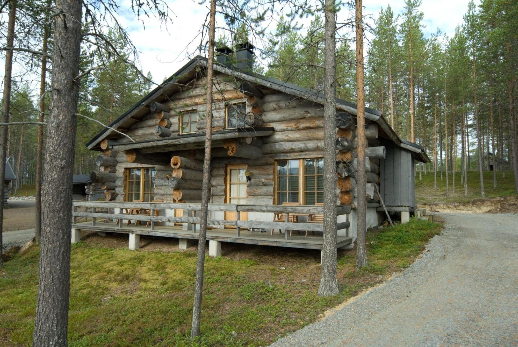 Holiday Club Yllaes Apartments And Cottages Akaslompolo Bagian luar foto