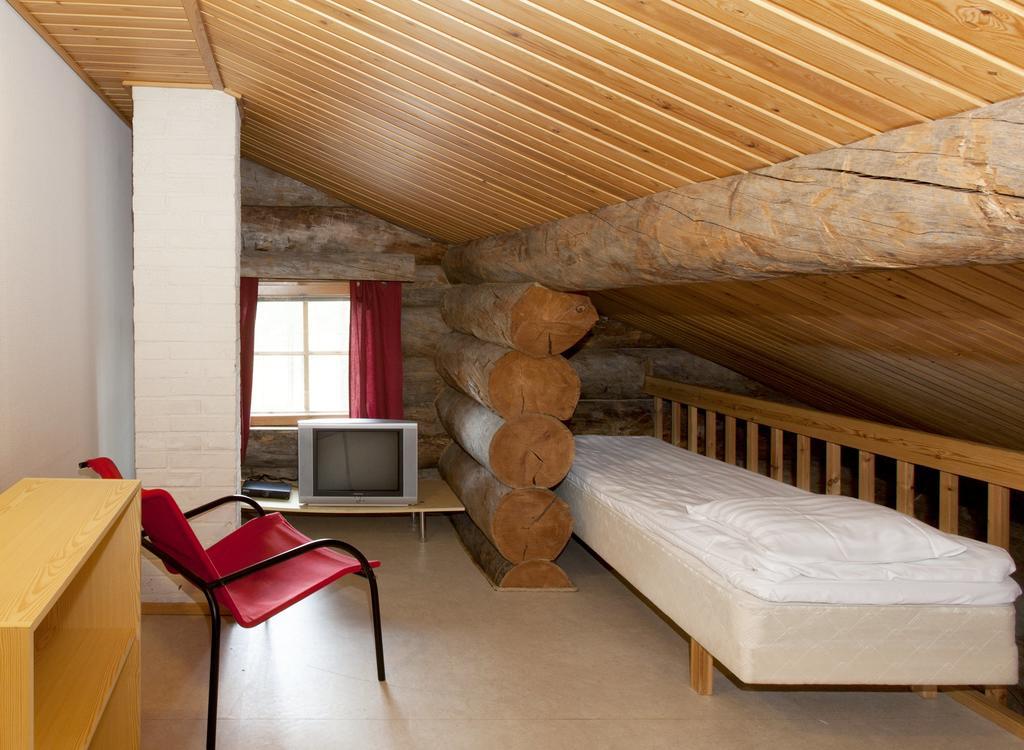 Holiday Club Yllaes Apartments And Cottages Akaslompolo Bagian luar foto